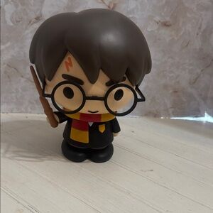 Harry Potter piggy bank.